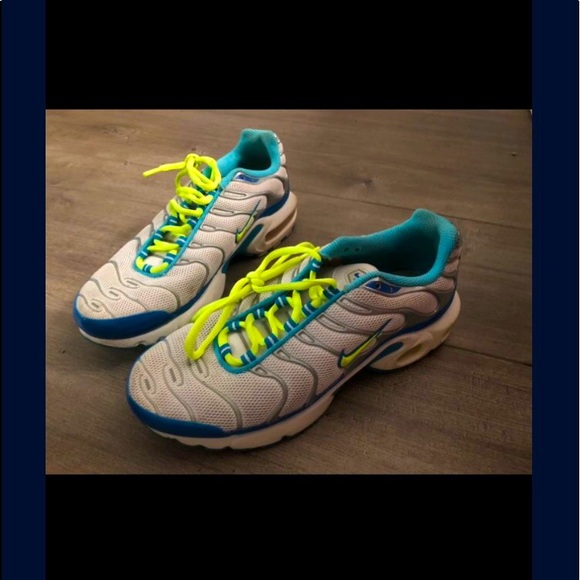 Nike Shoes - Nike Air Max Plus GS Youth 5.5